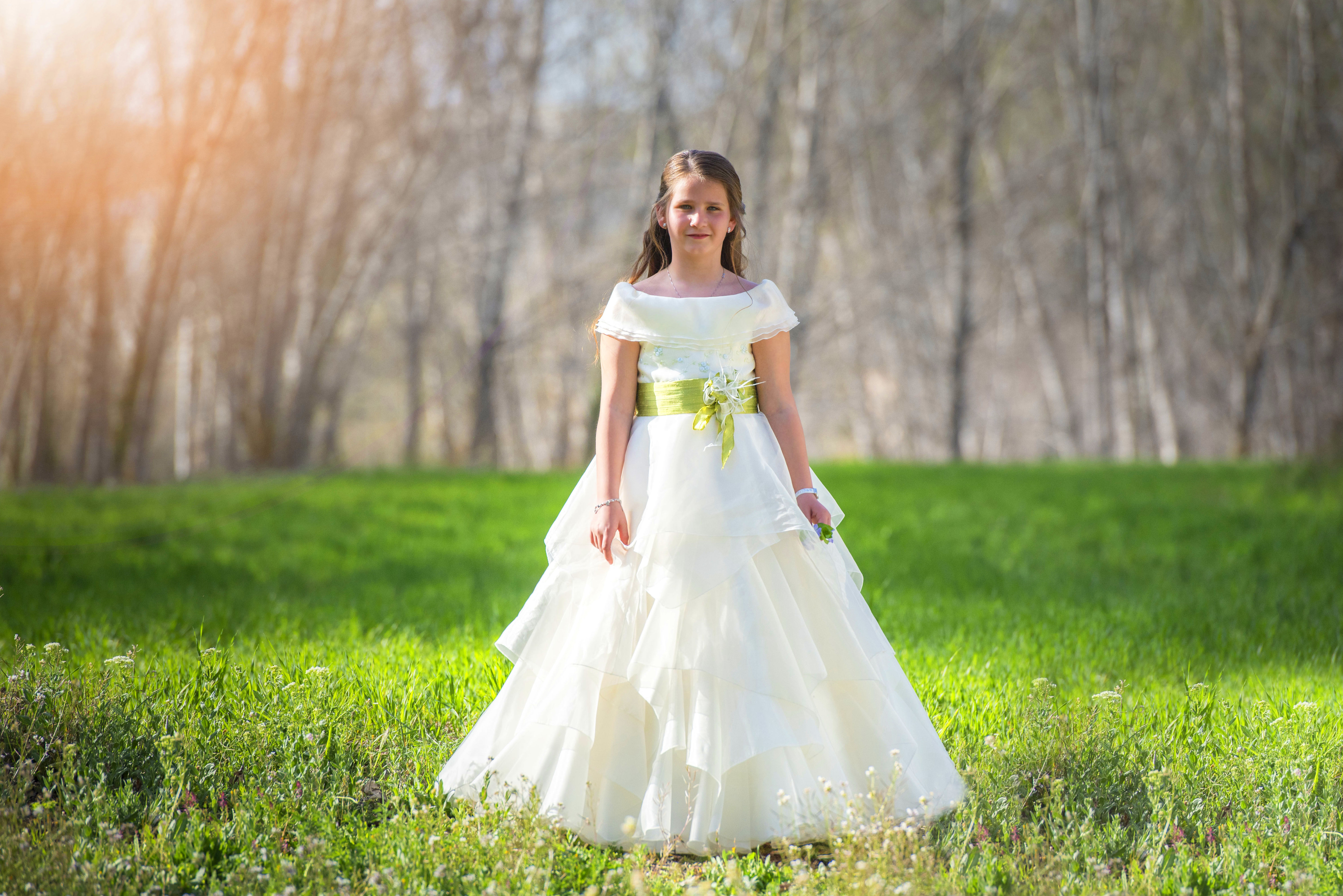 Comunión: Catálogo de ATELIER YOLANDA NOVIAS Comunión: Catálogo de ATELIER YOLANDA NOVIAS