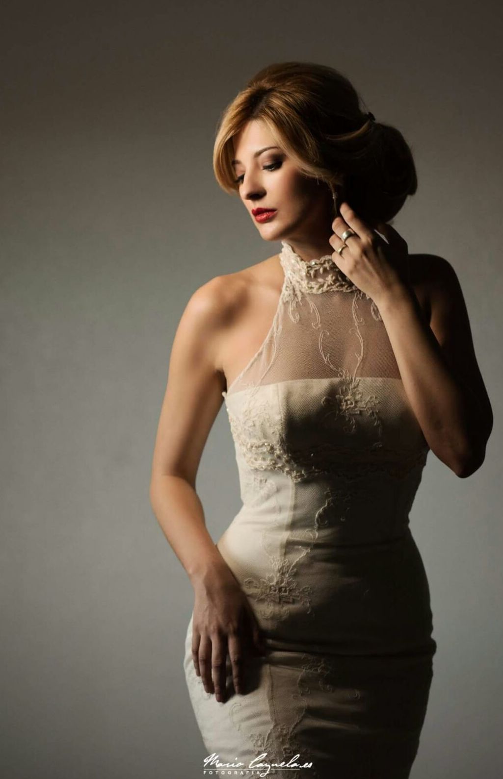 Novia: Catálogo de ATELIER YOLANDA NOVIAS Novia: Catálogo de ATELIER YOLANDA NOVIAS