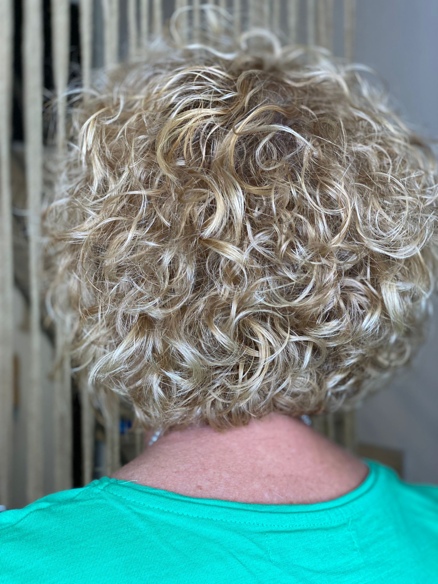 Método Curly: Catálogo de Teresa Caballer Biopeluquería Método Curly: Catálogo de Teresa Caballer Biopeluquería