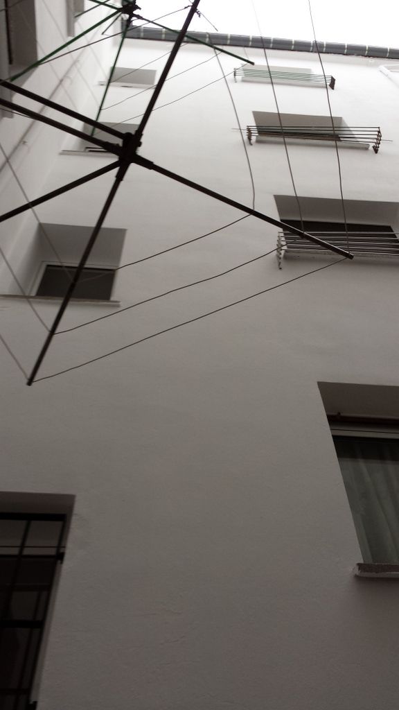Restauración de fachadas y pintura de edificios, viviendas y locales: Servicios de MC Proyectos Cromáticos, S.L. Restauración de fachadas y pintura de edificios, viviendas y locales: Servicios de MC Proyectos Cromáticos, S.L.