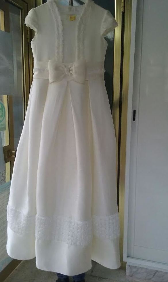 Limpieza de vestido de comunión Limpieza de vestido de comunión