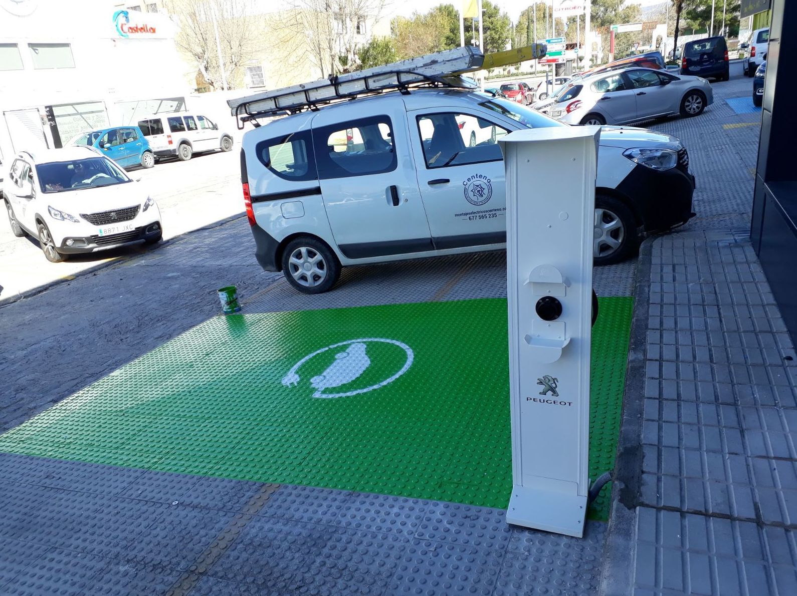 Instalación de puntos de carga coches eléctricos Instalación de puntos de carga coches eléctricos