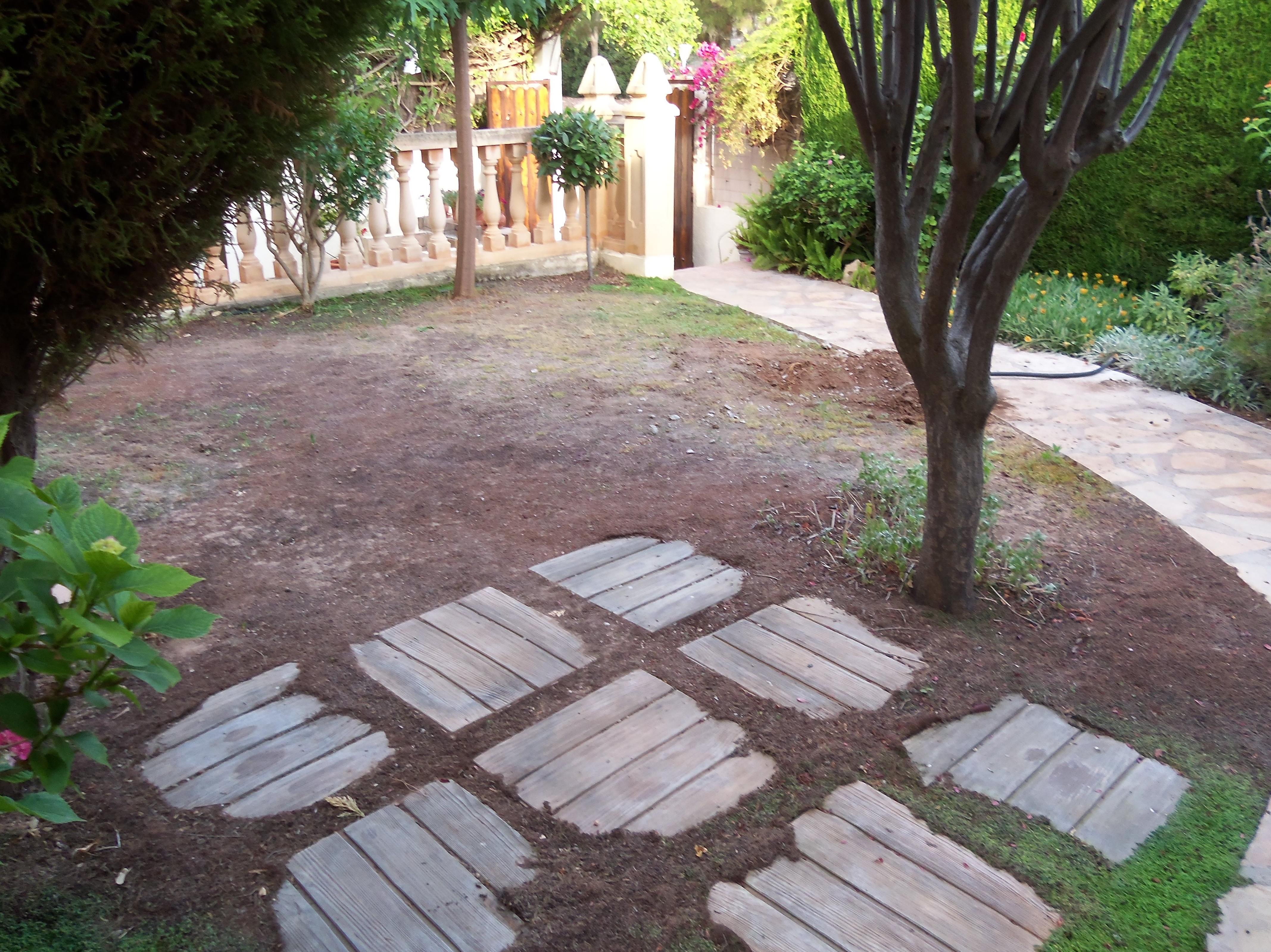 Proyecto Ches Pa con césped artificial en jardín particular en Valencia - Antes........
