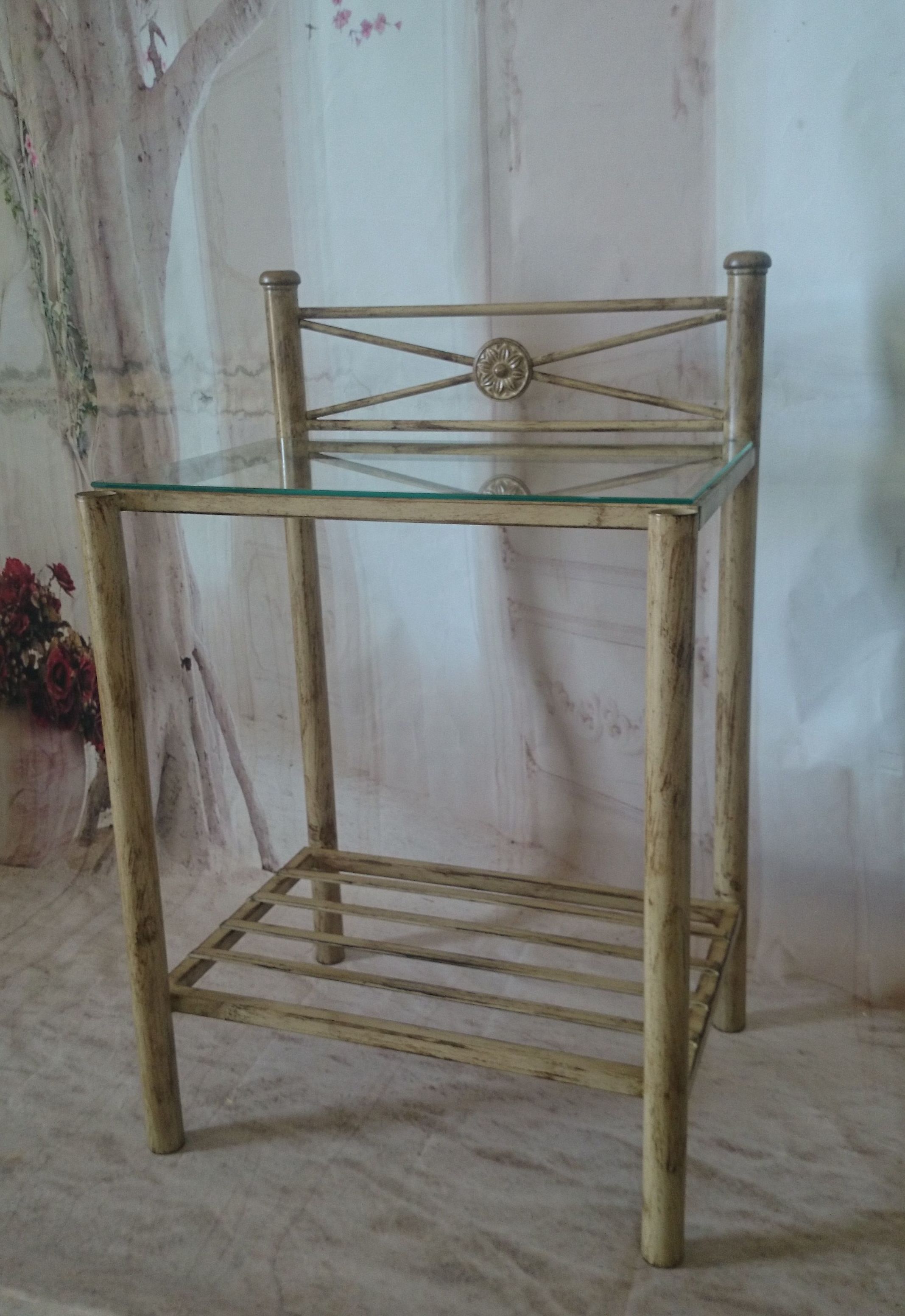 Mesita Torreblanca: Catálogo de muebles de forja de Forja Manuel Jiménez Mesita Torreblanca: Catálogo de muebles de forja de Forja Manuel Jiménez