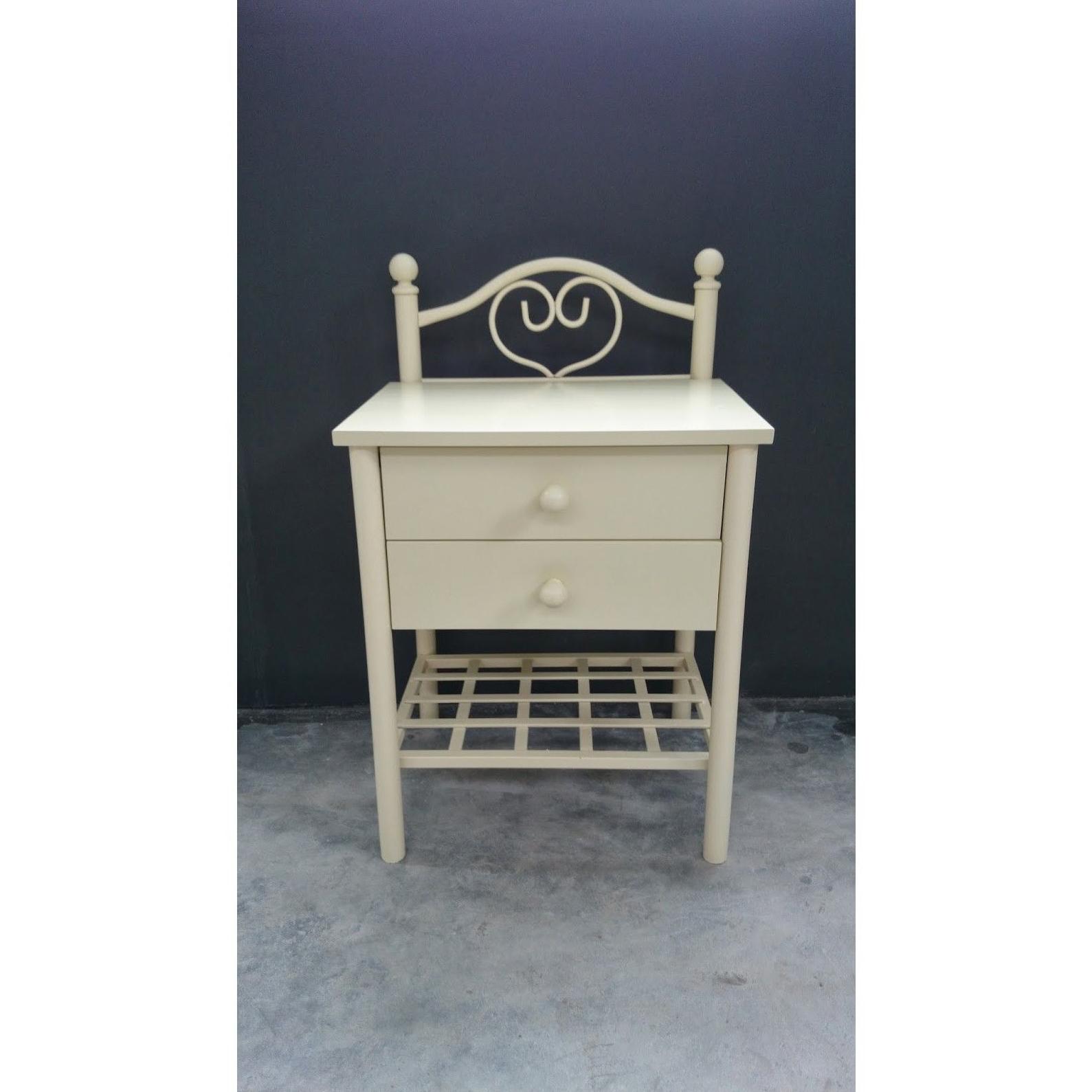 Mesita Corazón: Catálogo de muebles de forja de Forja Manuel Jiménez Mesita Corazón: Catálogo de muebles de forja de Forja Manuel Jiménez