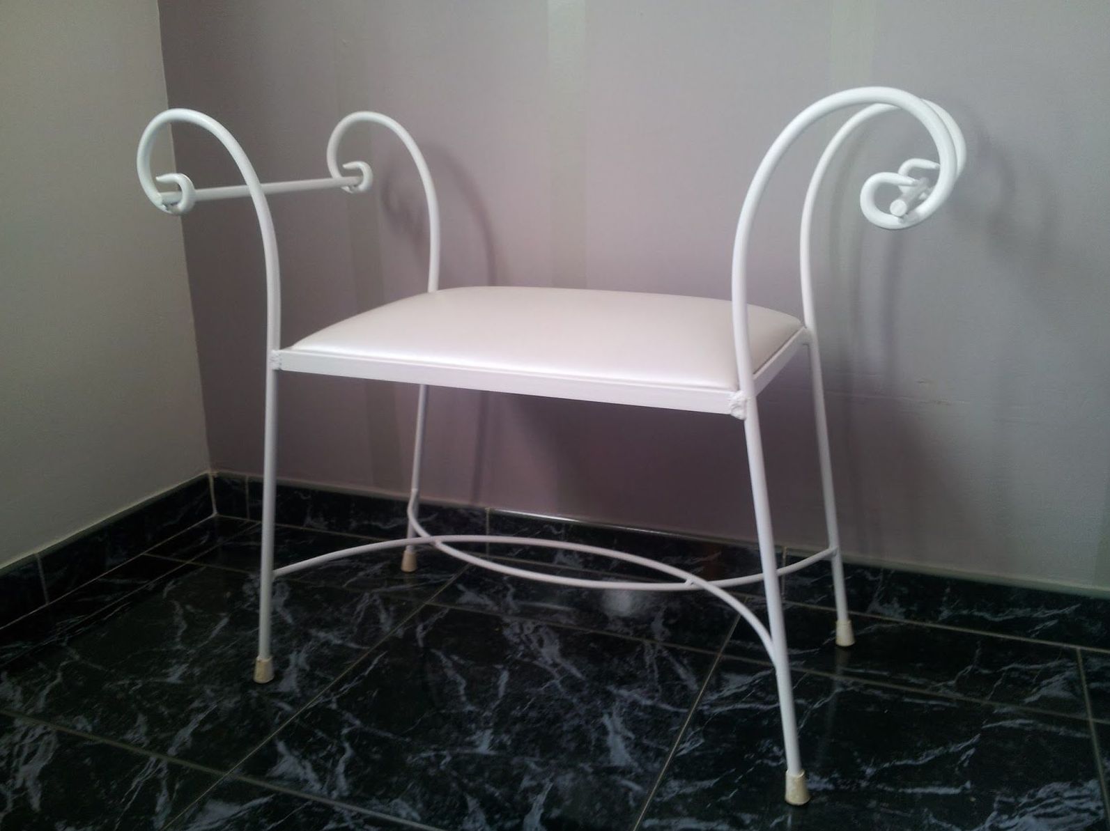 Banqueta Melilla: Catálogo de muebles de forja de Forja Manuel Jiménez Banqueta Melilla: Catálogo de muebles de forja de Forja Manuel Jiménez