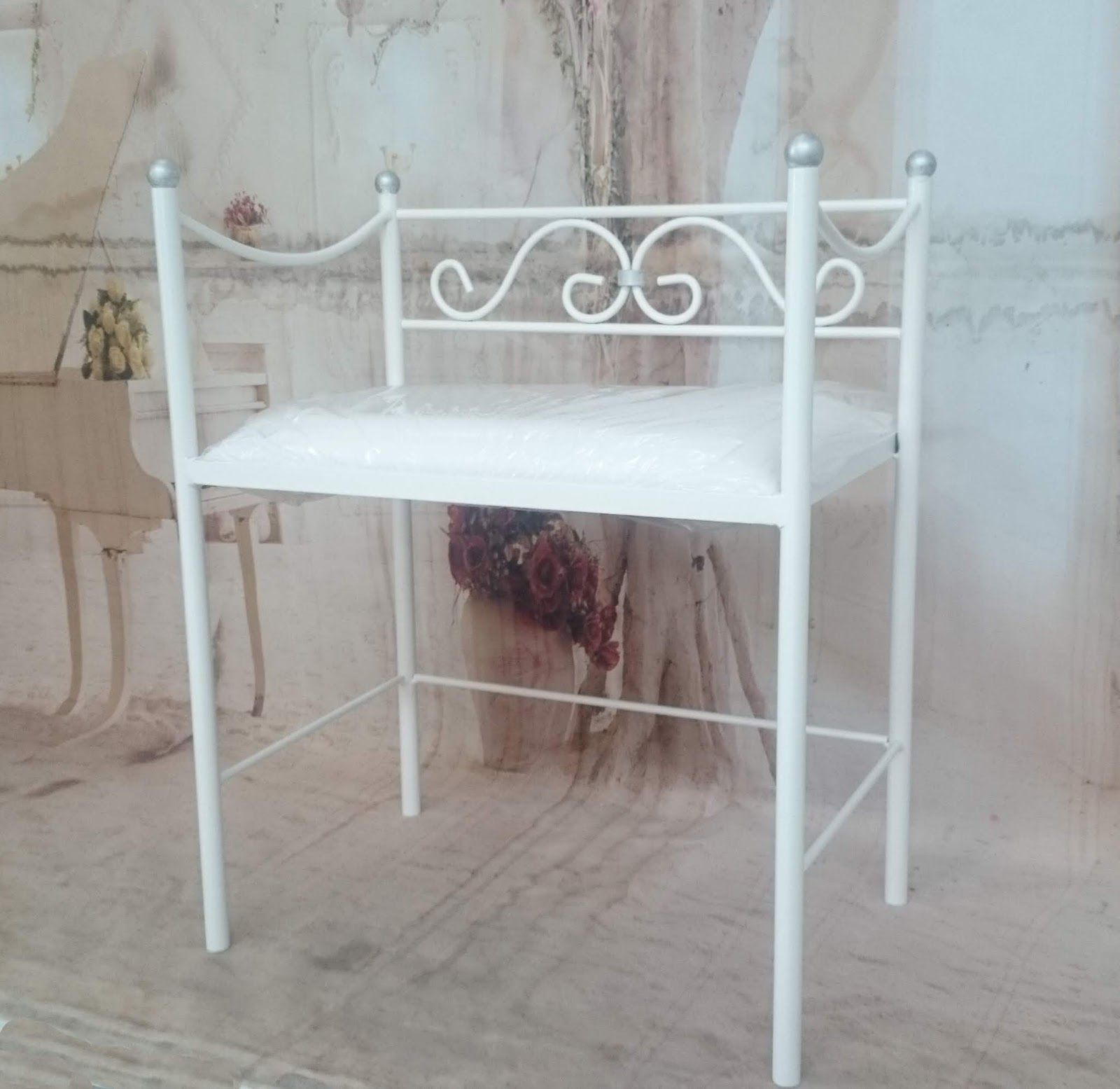 Banqueta Málaga: Catálogo de muebles de forja de Forja Manuel Jiménez Banqueta Málaga: Catálogo de muebles de forja de Forja Manuel Jiménez