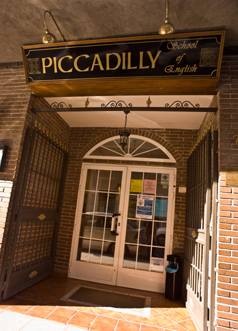 Cursos intensivos de verano de Inglés general: Catálogo de Piccadilly Idiomas Cursos intensivos de verano de Inglés general: Catálogo de Piccadilly Idiomas
