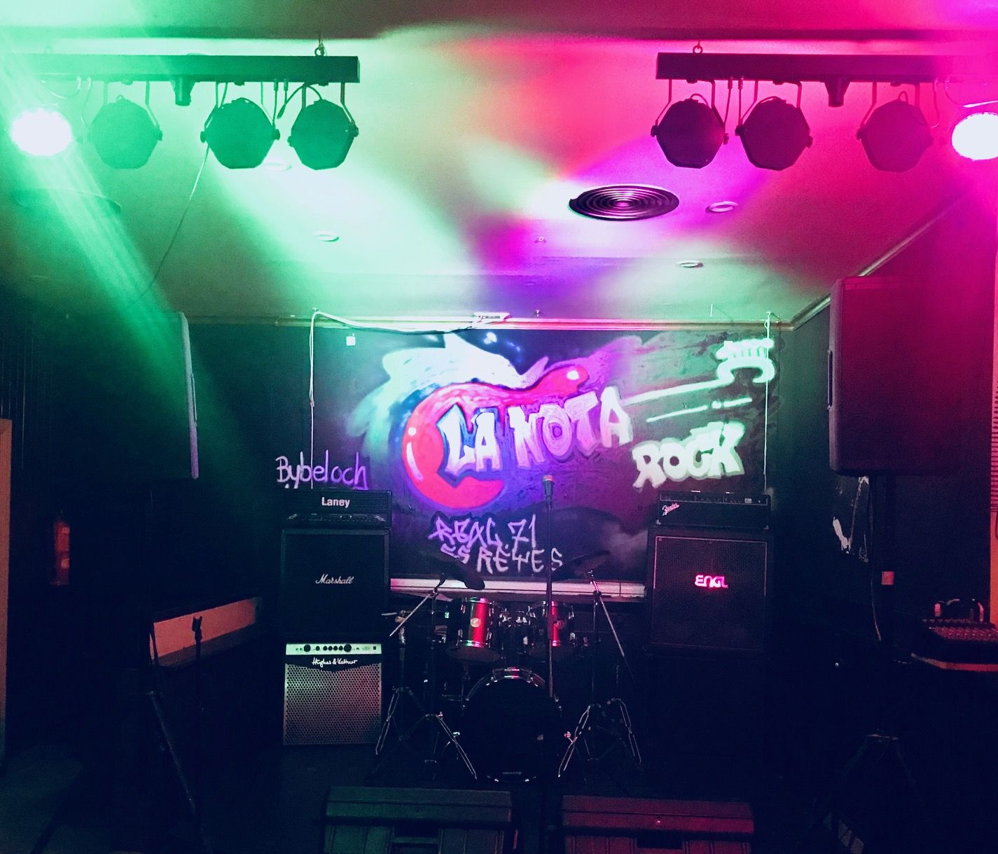 Sala de conciertos: Servicios de Locales de Ensayo Sala de conciertos: Servicios de Locales de Ensayo