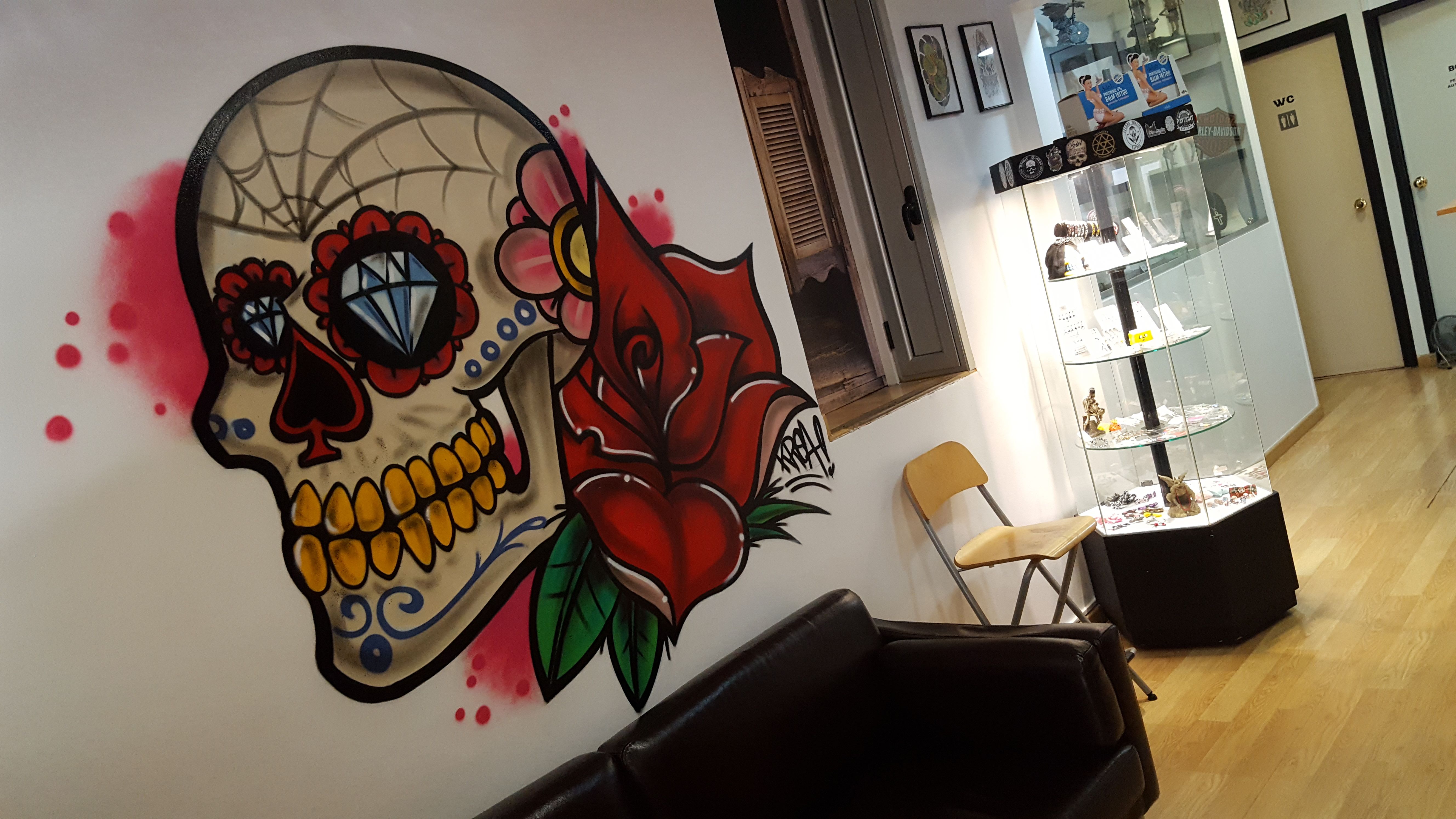 El estudio: Tattoo de Under Skin Tattoo Santa Co El estudio: Tattoo de Under Skin Tattoo Santa Co