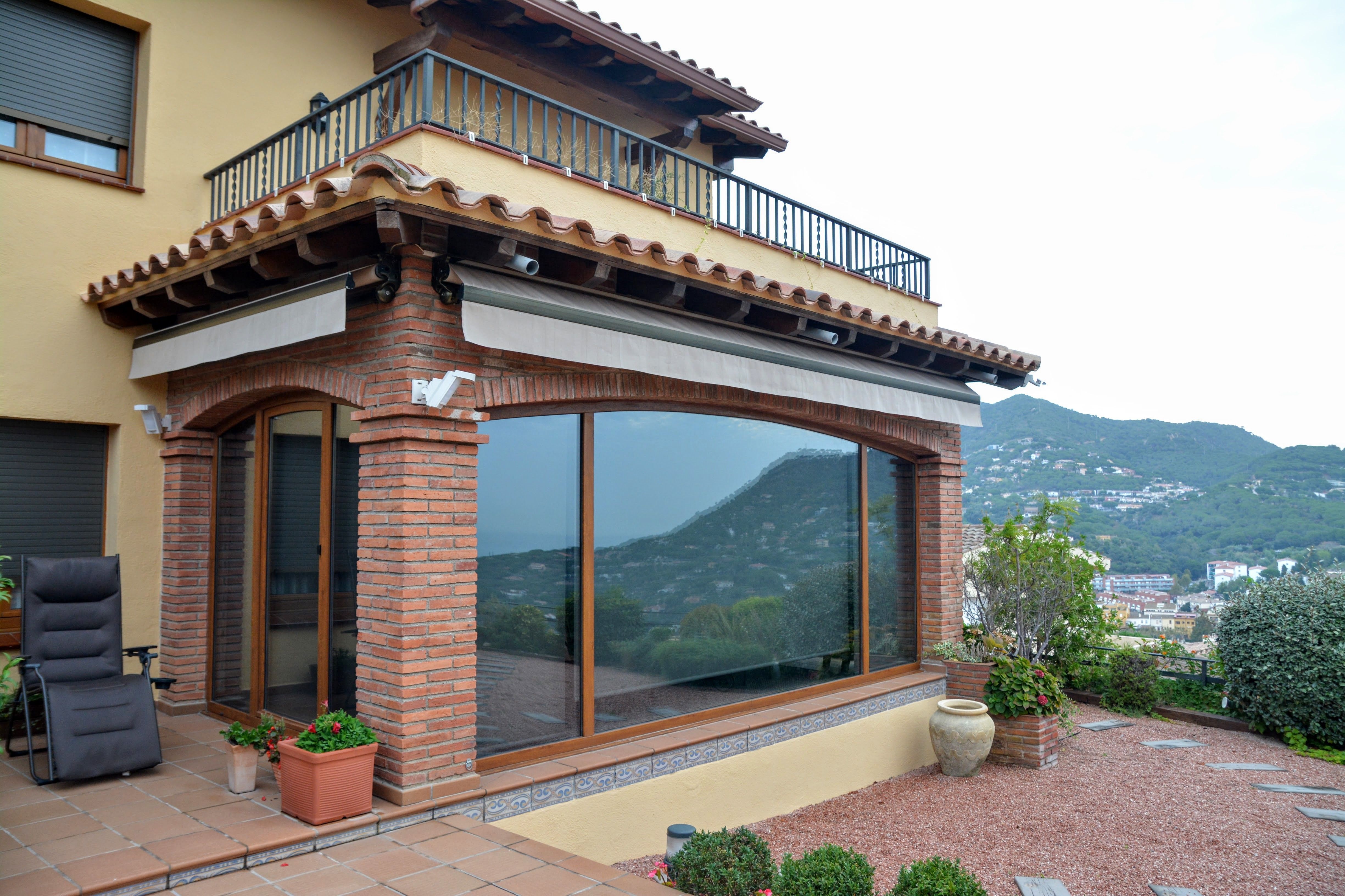 Finestres i Portes de PVC: Serveis de Disseny Amb Vidre Finestres i Portes de PVC: Serveis de Disseny Amb Vidre