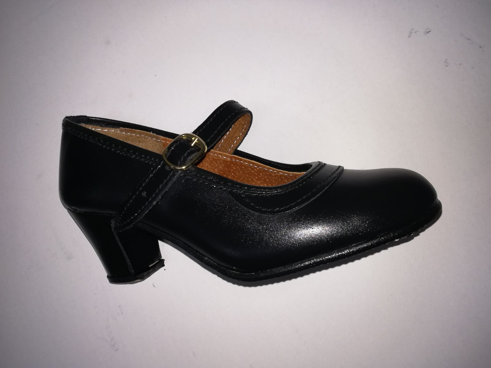 Zapato negro piel: Productos de Calzados Malaca Zapato negro piel: Productos de Calzados Malaca