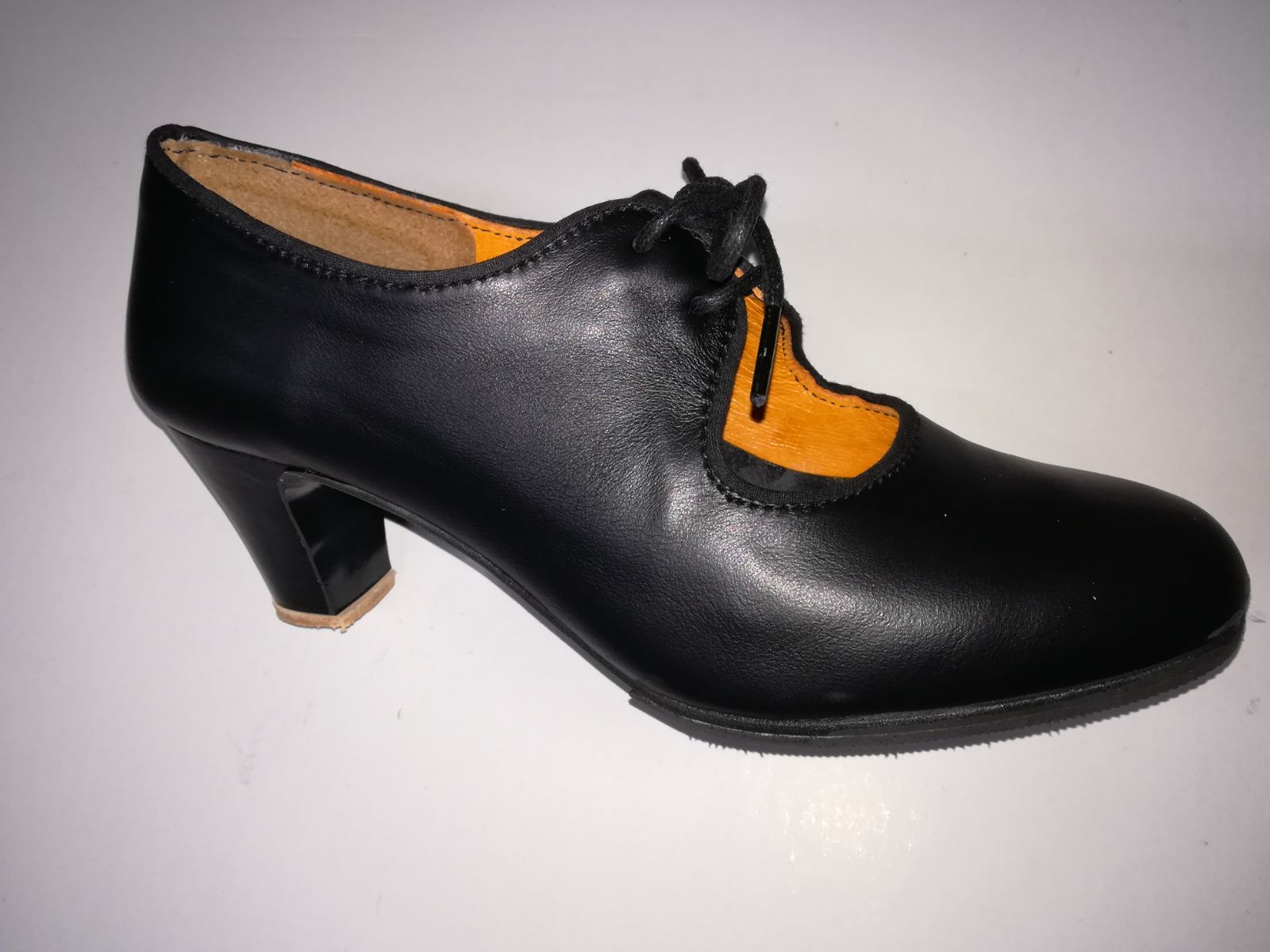 Zapato negro piel: Productos de Calzados Malaca Zapato negro piel: Productos de Calzados Malaca