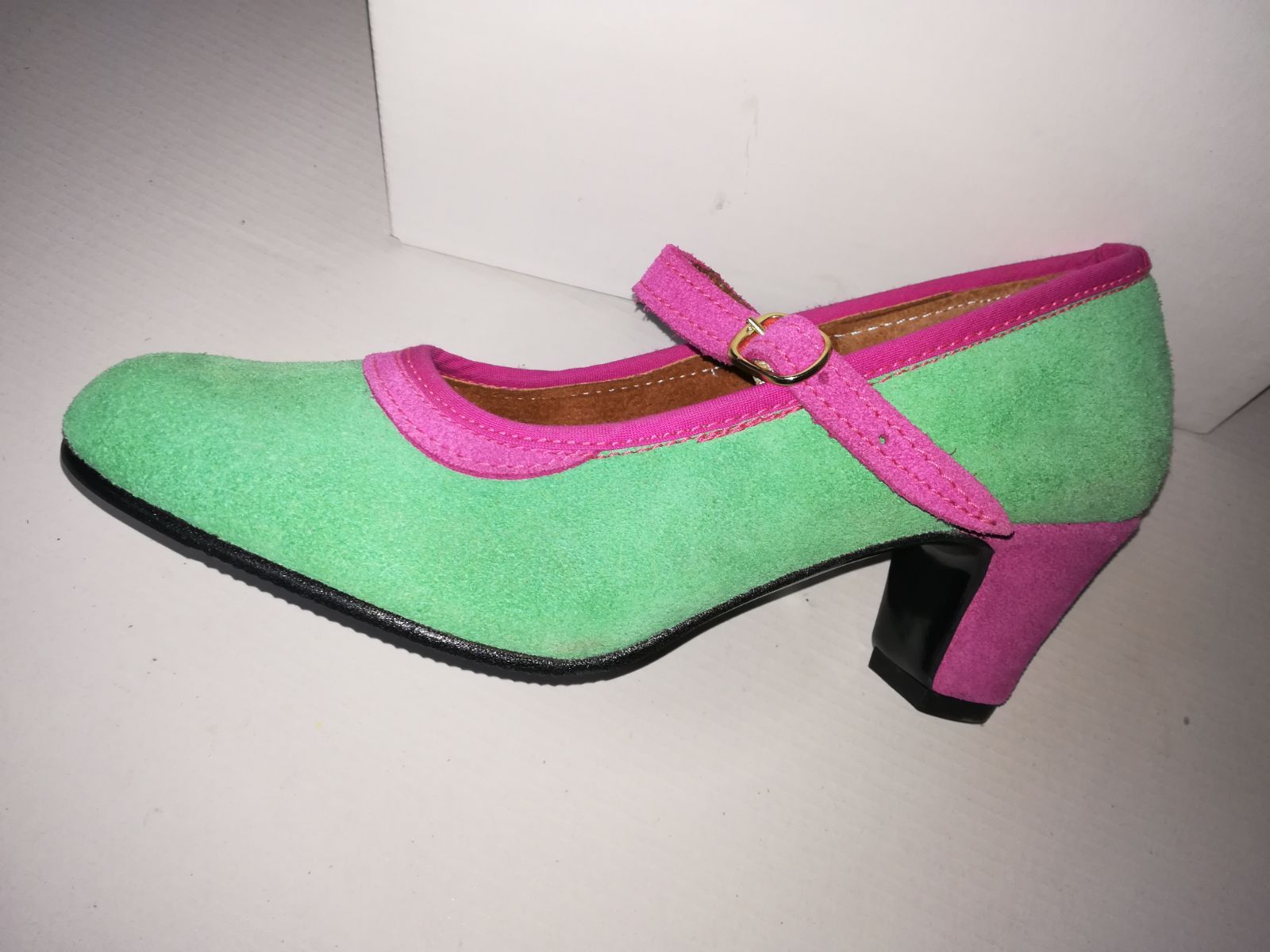 Zapato color a elegir Modelo 75: Productos de Calzados Malaca Zapato color a elegir Modelo 75: Productos de Calzados Malaca