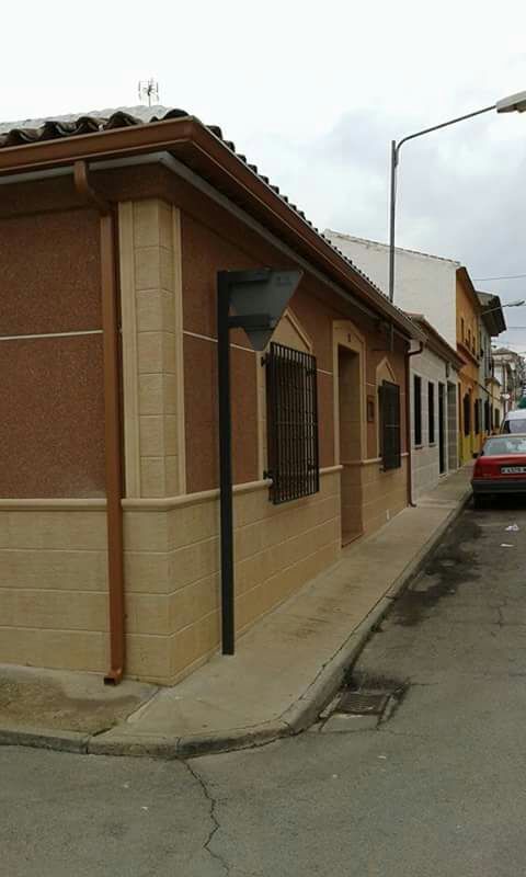 Fabricación de canalones Fabricación de canalones