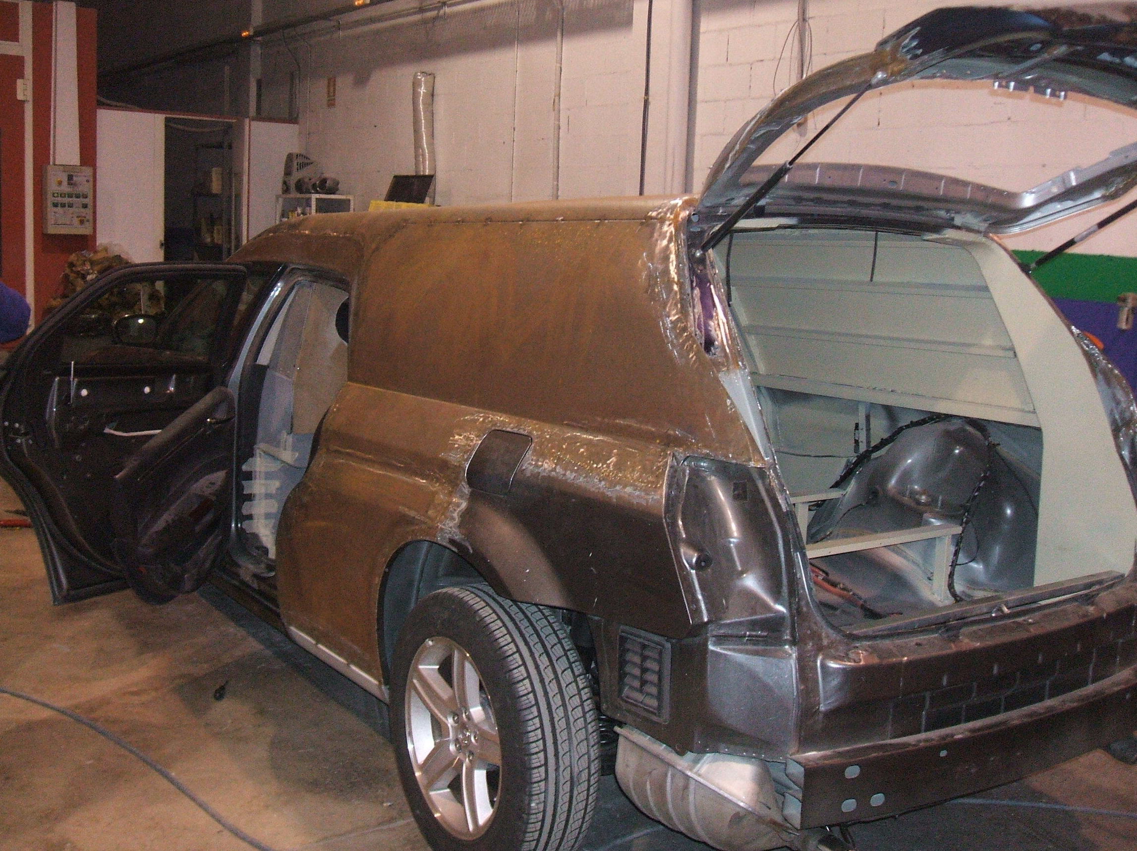 Servicio de chapa y pintura para su automóvil