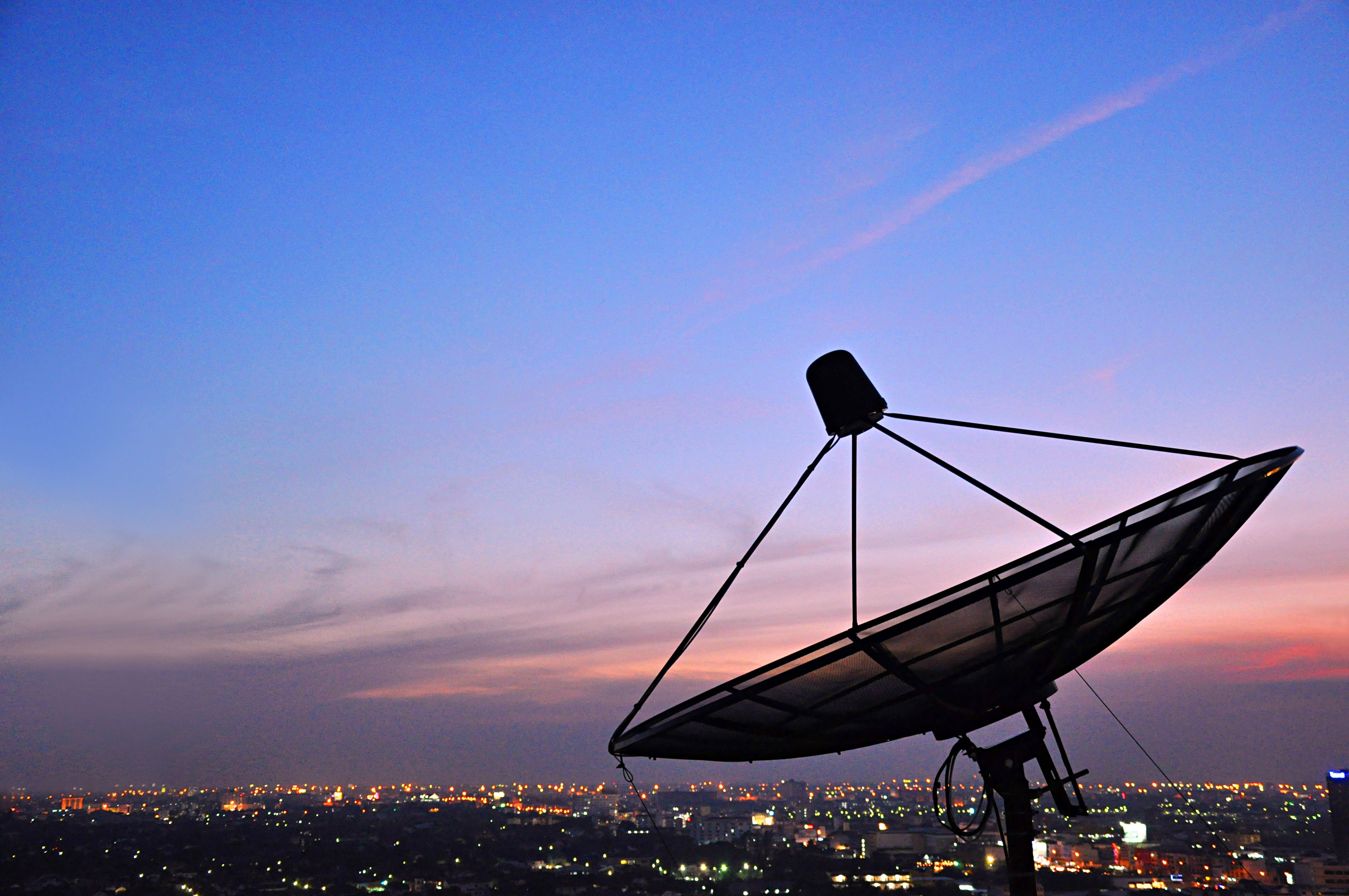 Telecomunicaciones: Servicios de International Global Control Telecomunicaciones: Servicios de International Global Control