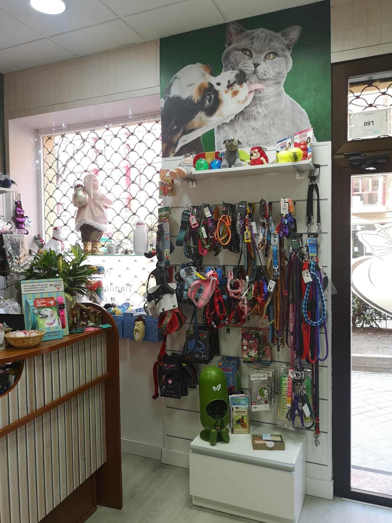 Venta de accesorios: Servicios de ClÃ­nica Veterinaria PirÃ¡mides