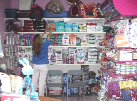 Venta de alimentaciÃ³n: Servicios de ClÃ­nica Veterinaria PirÃ¡mides