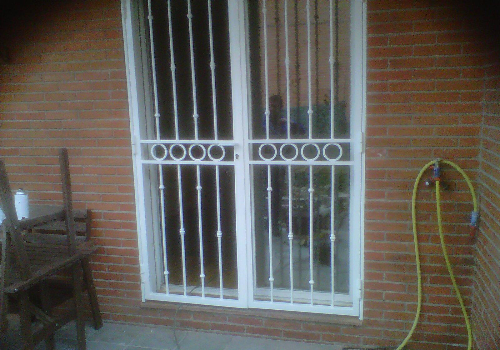 PUERTA ABATIBLE PUERTA ABATIBLE