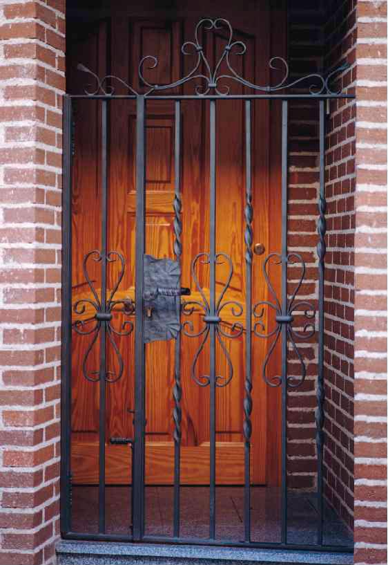 PUERTA PEATONAL PUERTA PEATONAL