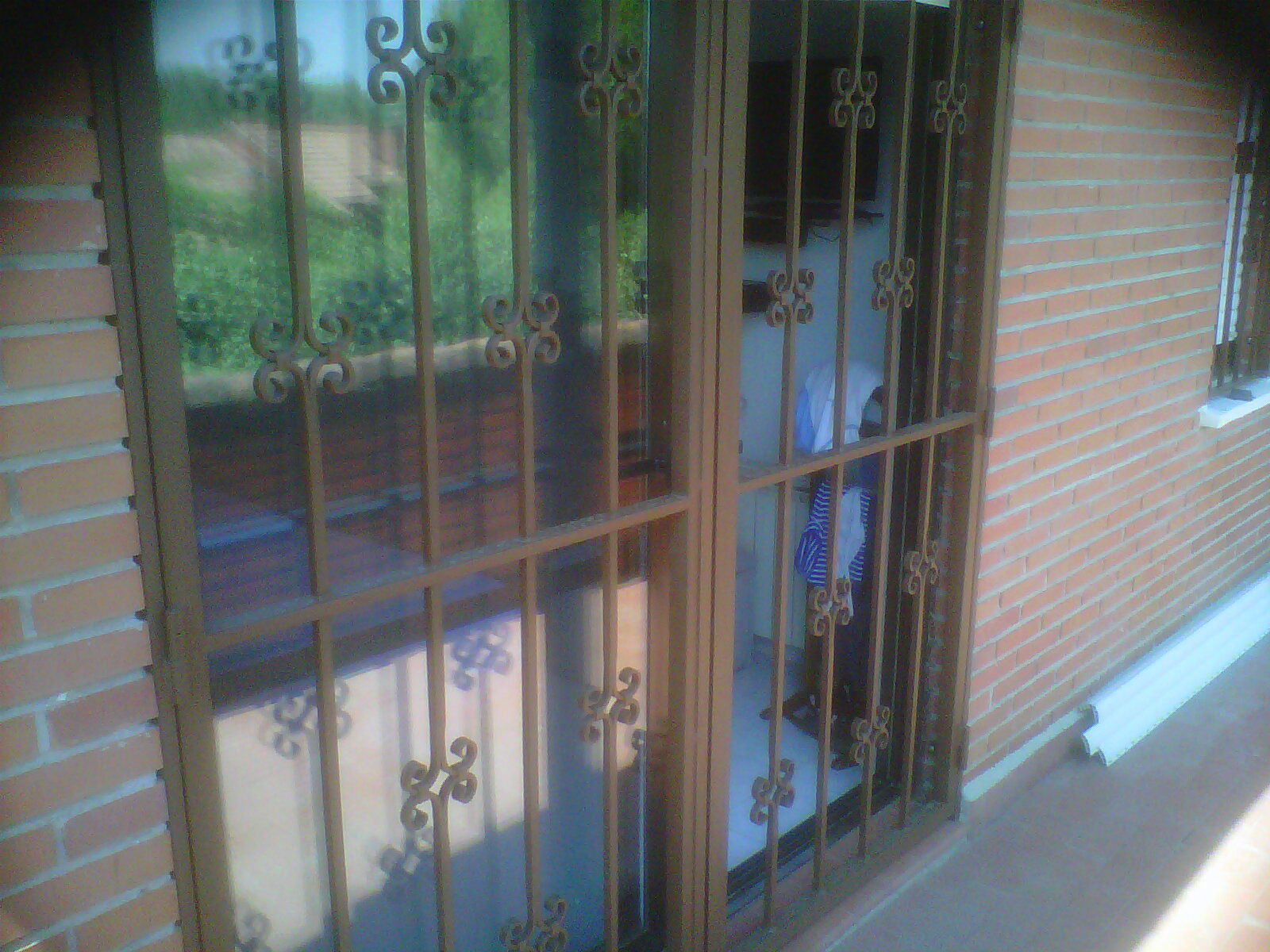 PUERTA ABATIBLE PUERTA ABATIBLE