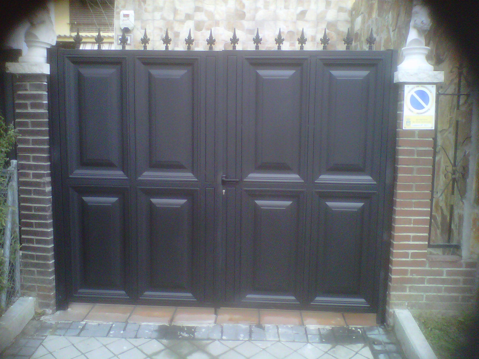 PUERTA ABATIBLE PUERTA ABATIBLE