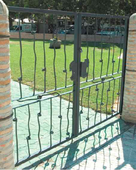 PUERTA ABATIBLE PUERTA ABATIBLE