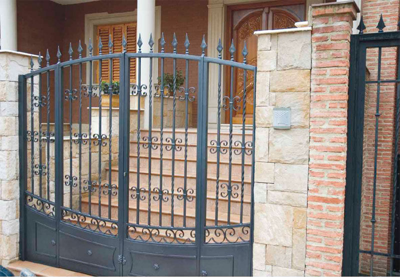 PUERTA ABATIBLE PUERTA ABATIBLE