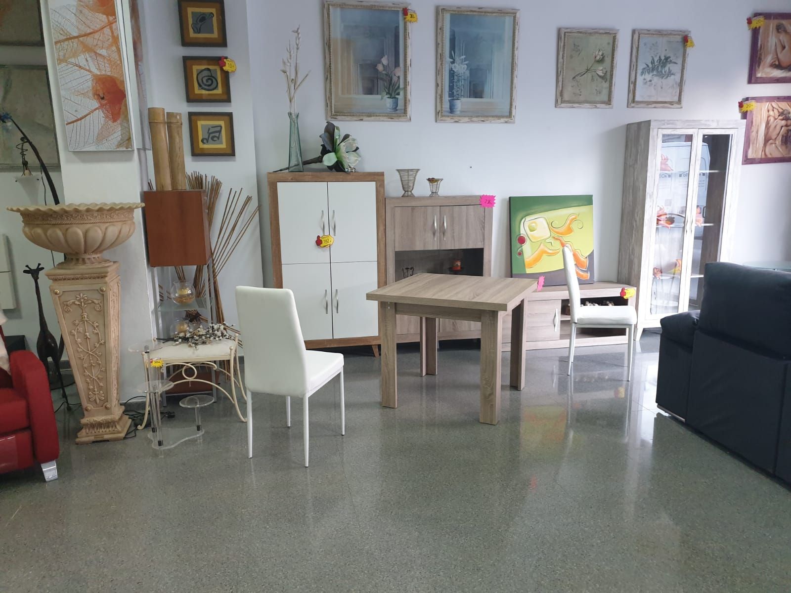 Mesas: Nuestros muebles de Muebles Aquilino Mesas: Nuestros muebles de Muebles Aquilino
