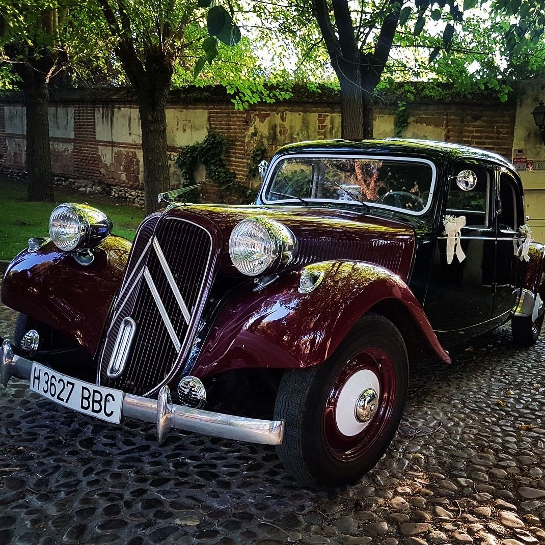 Citroen 11 granate y negro Citroen 11 granate y negro