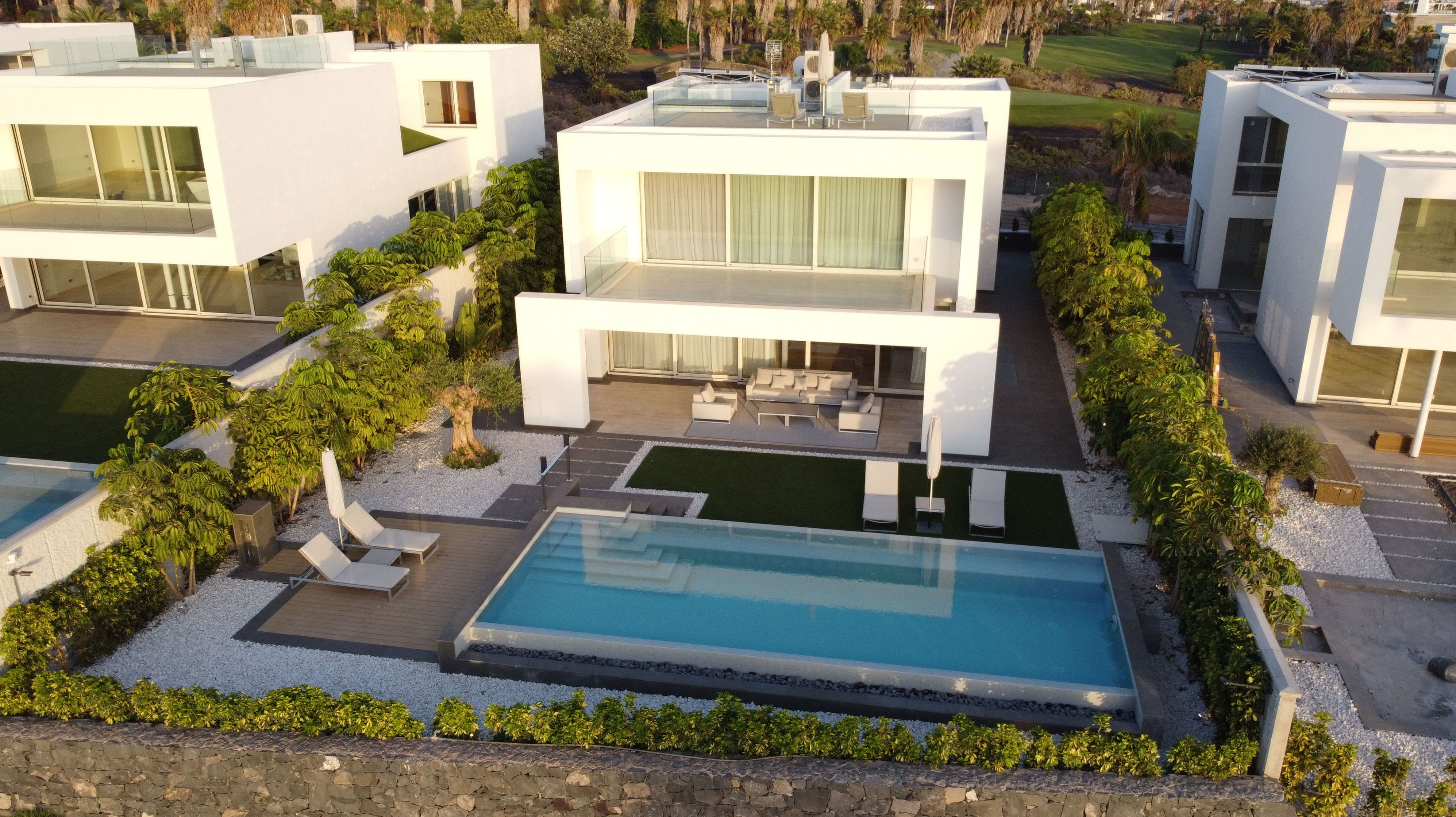 7 MAGNÍFICAS VILLAS EN GOLF COSTA ADEJE : de Tierra del Fuego Developments 7 MAGNÍFICAS VILLAS EN GOLF COSTA ADEJE : de Tierra del Fuego Developments