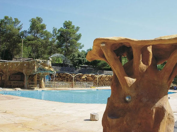 Camping con piscina en Navalón, Enguera, Valencia