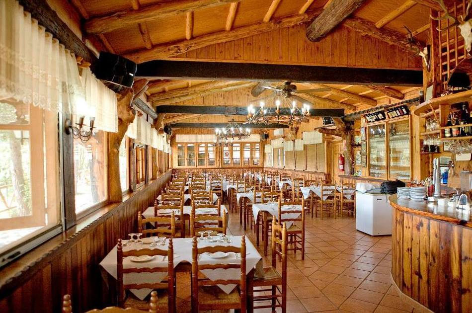 Comedor del restaurante, Camping Los Carasoles, Navalón, Enguera, Valencia