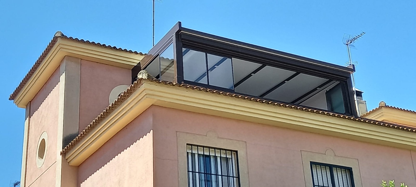 Techos fijos: Productos y Servicios de Alfa instaladores : Toldos Cortinas De Cristal Bioclimatica Techos Móviles Y Fijos Techos fijos: Productos y Servicios de Alfa instaladores : Toldos Cortinas De Cristal Bioclimatica Techos Móviles Y Fijos