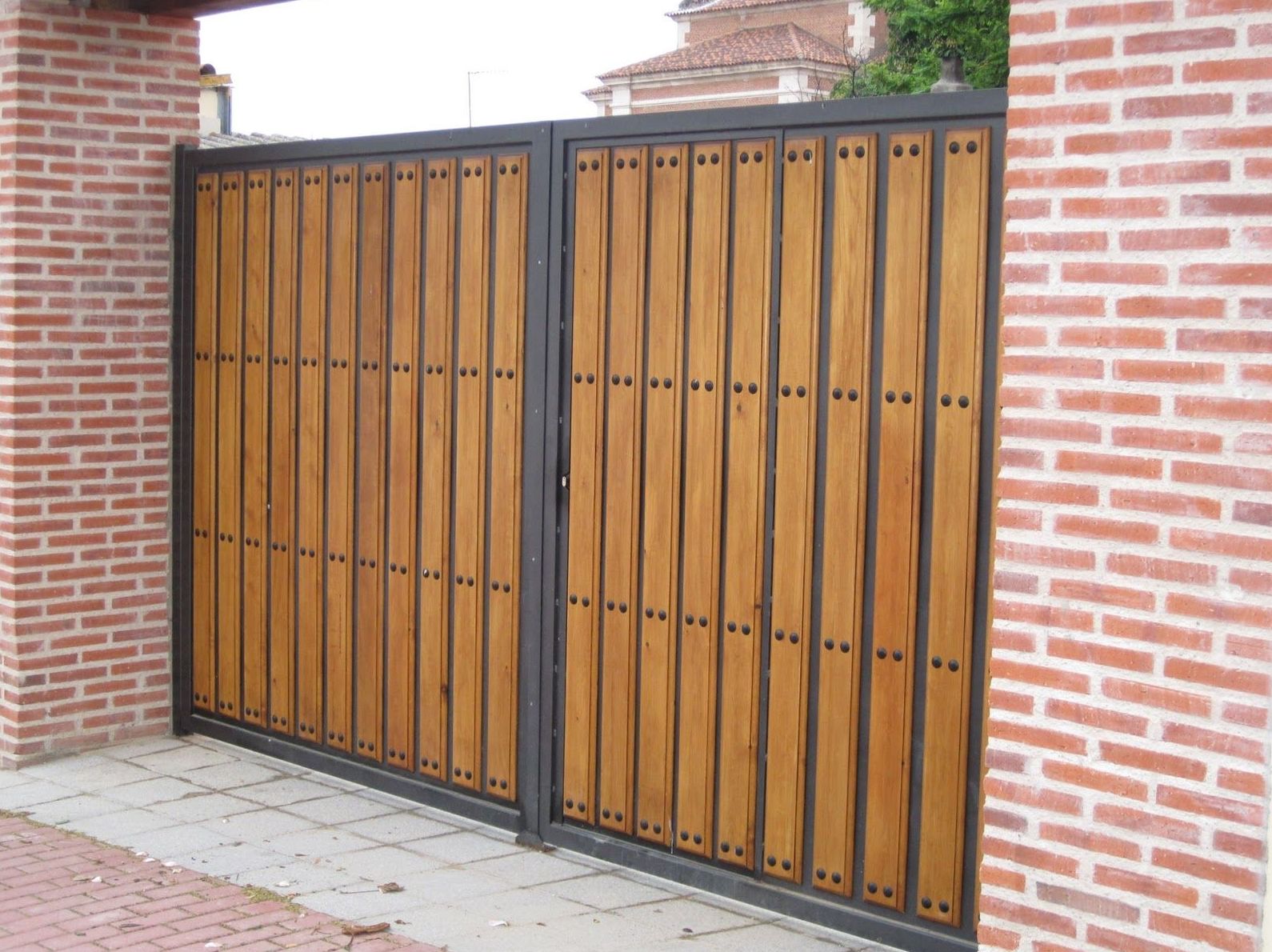 PUERTAS DE GARAJE: Productos y servicios de Maxwell PUERTAS DE GARAJE: Productos y servicios de Maxwell
