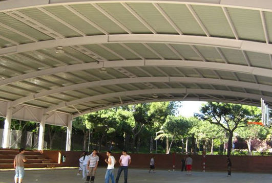 Realización de cálculo de cubierta del polideportivo de Esplugues de Llobregat