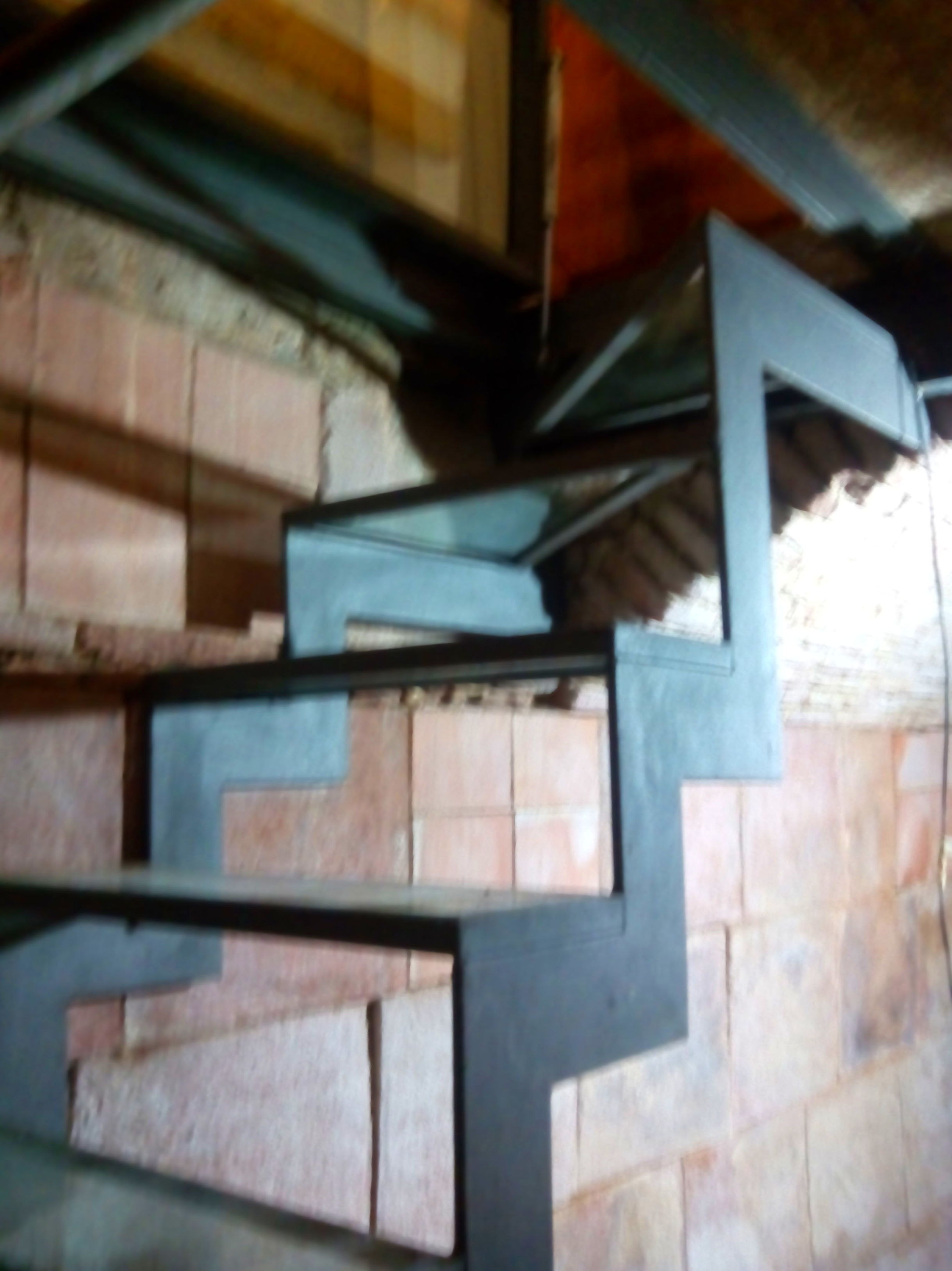 Escalera de huella y trampilla de vidrio de seguridad: Trabajos realizados de Global Metall, S.C.P. Escalera de huella y trampilla de vidrio de seguridad: Trabajos realizados de Global Metall, S.C.P.