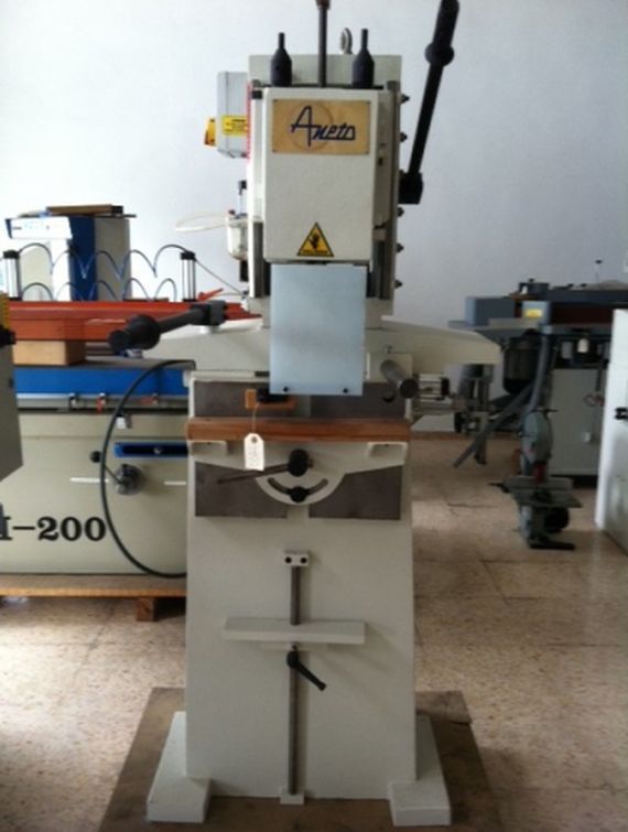 Escopleadora de cadena: MAQUINARIA PARA MADERA de Comercial Pegi Escopleadora de cadena: MAQUINARIA PARA MADERA de Comercial Pegi