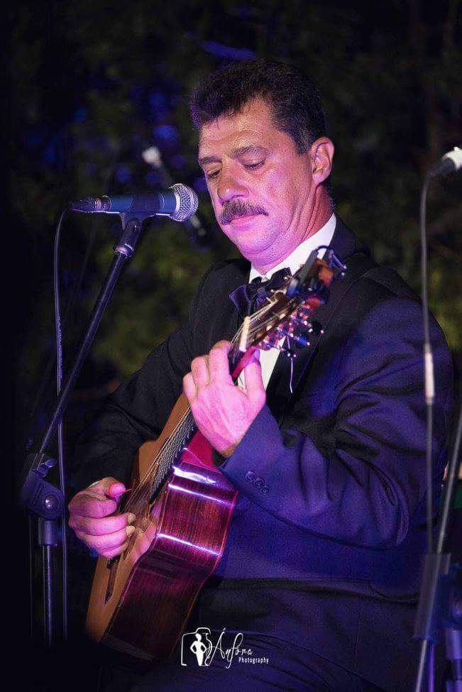 Clases de Pulso y Púa, requinto y 4 Venezolanos: Espacio Cultural de Los Menceyatos Clases de Pulso y Púa, requinto y 4 Venezolanos: Espacio Cultural de Los Menceyatos
