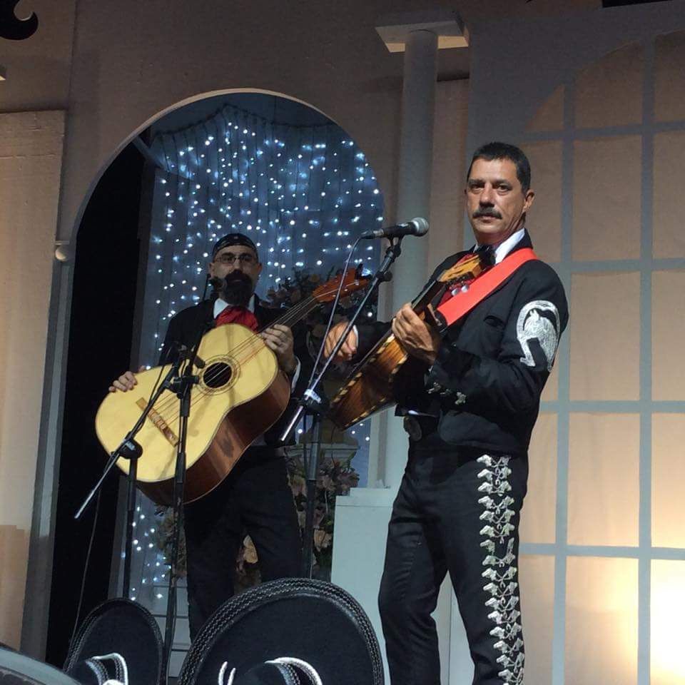 Clases de Pulso y Púa, requinto y 4 Venezolanos: Espacio Cultural de Los Menceyatos Clases de Pulso y Púa, requinto y 4 Venezolanos: Espacio Cultural de Los Menceyatos