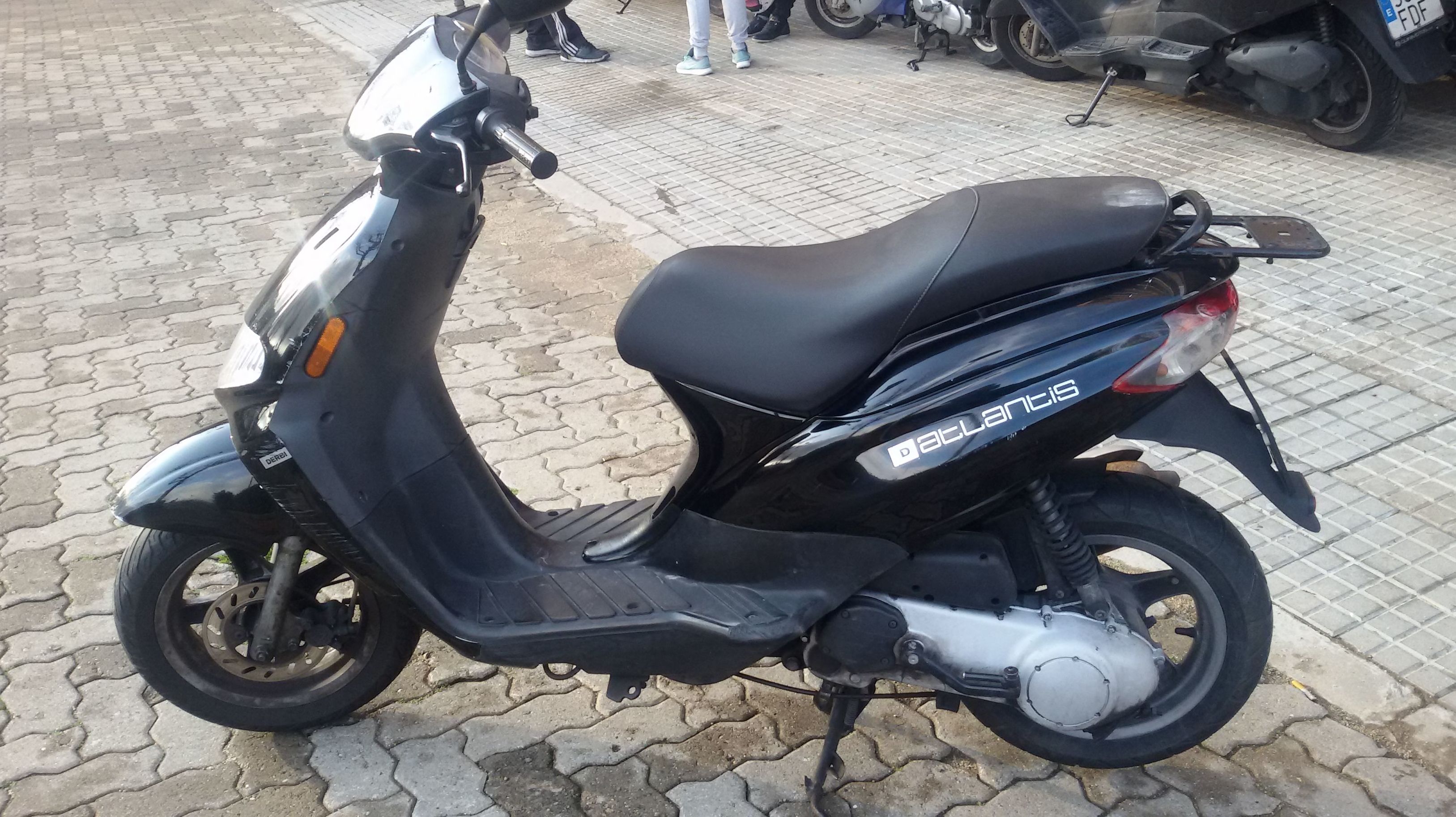 Derbi Atlantis 50cc: Catálogo de QUINIMOTOS Derbi Atlantis 50cc: Catálogo de QUINIMOTOS