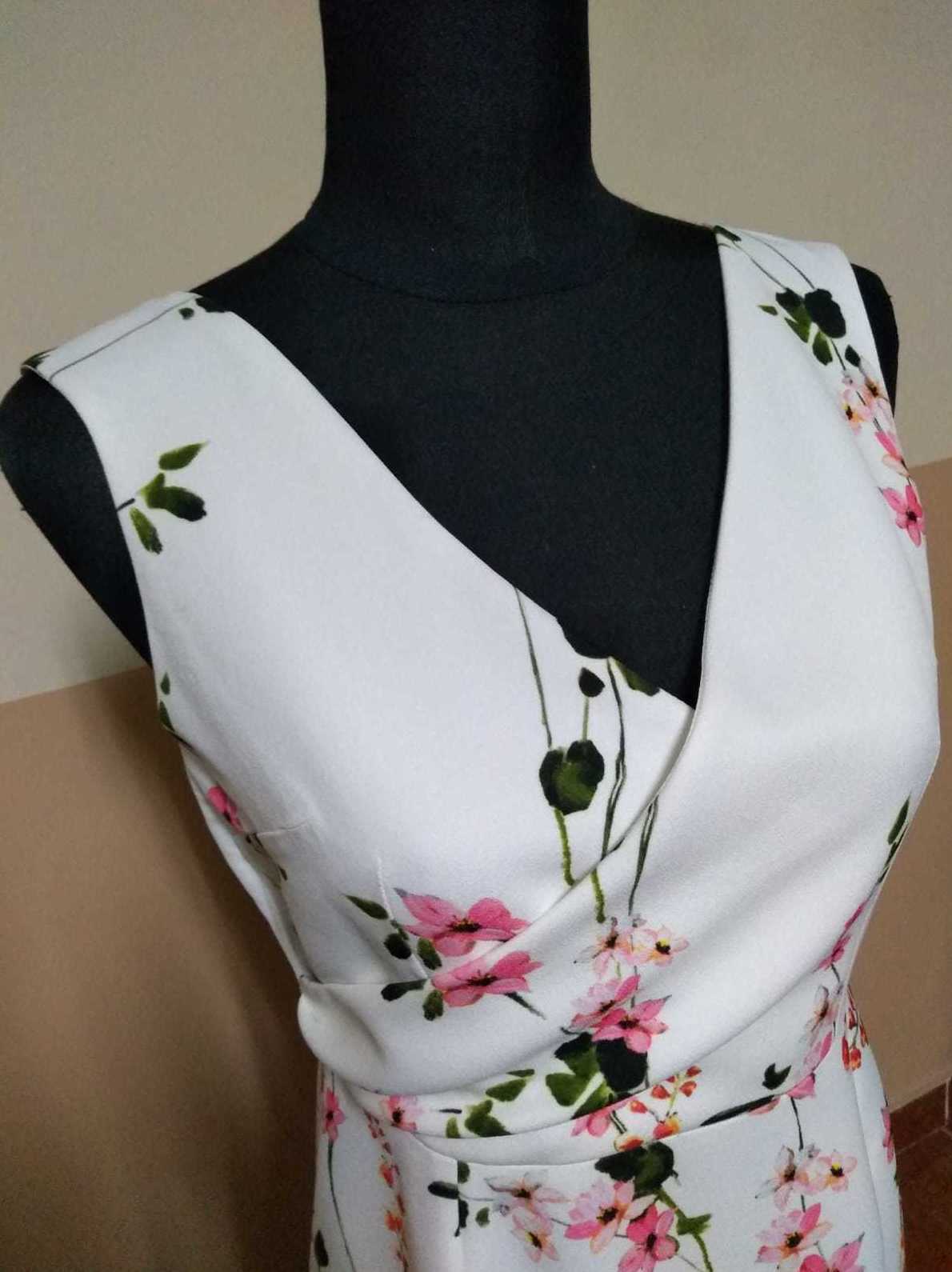 Vestidos: Servicios de Viky Flores Vestidos: Servicios de Viky Flores