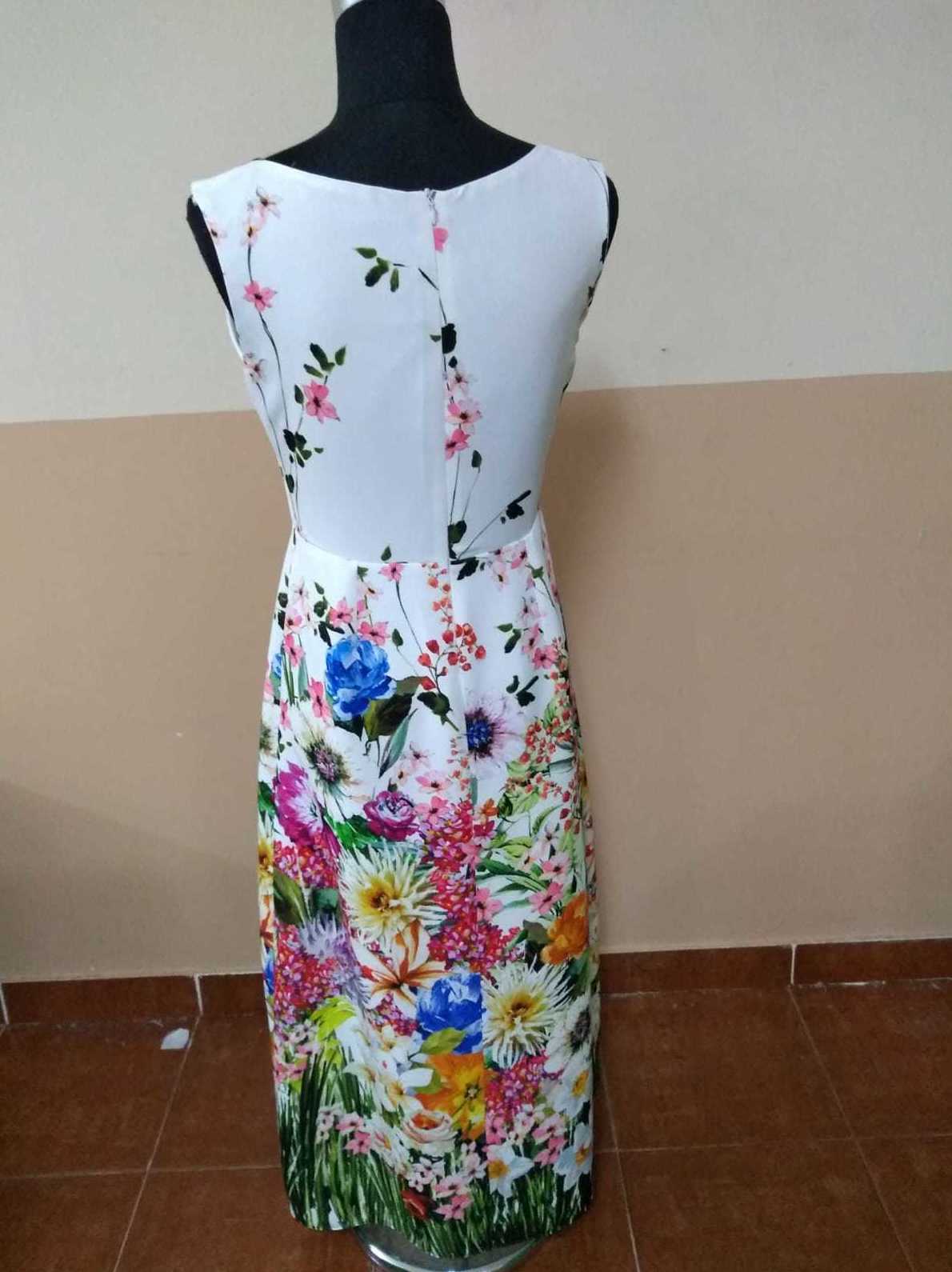 Vestidos: Servicios de Viky Flores Vestidos: Servicios de Viky Flores