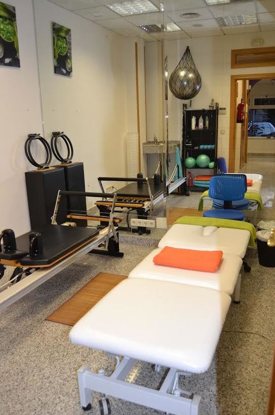 Método Pilates: Fisioterapia/Pilates de Fisioterapia Cuídate Método Pilates: Fisioterapia/Pilates de Fisioterapia Cuídate