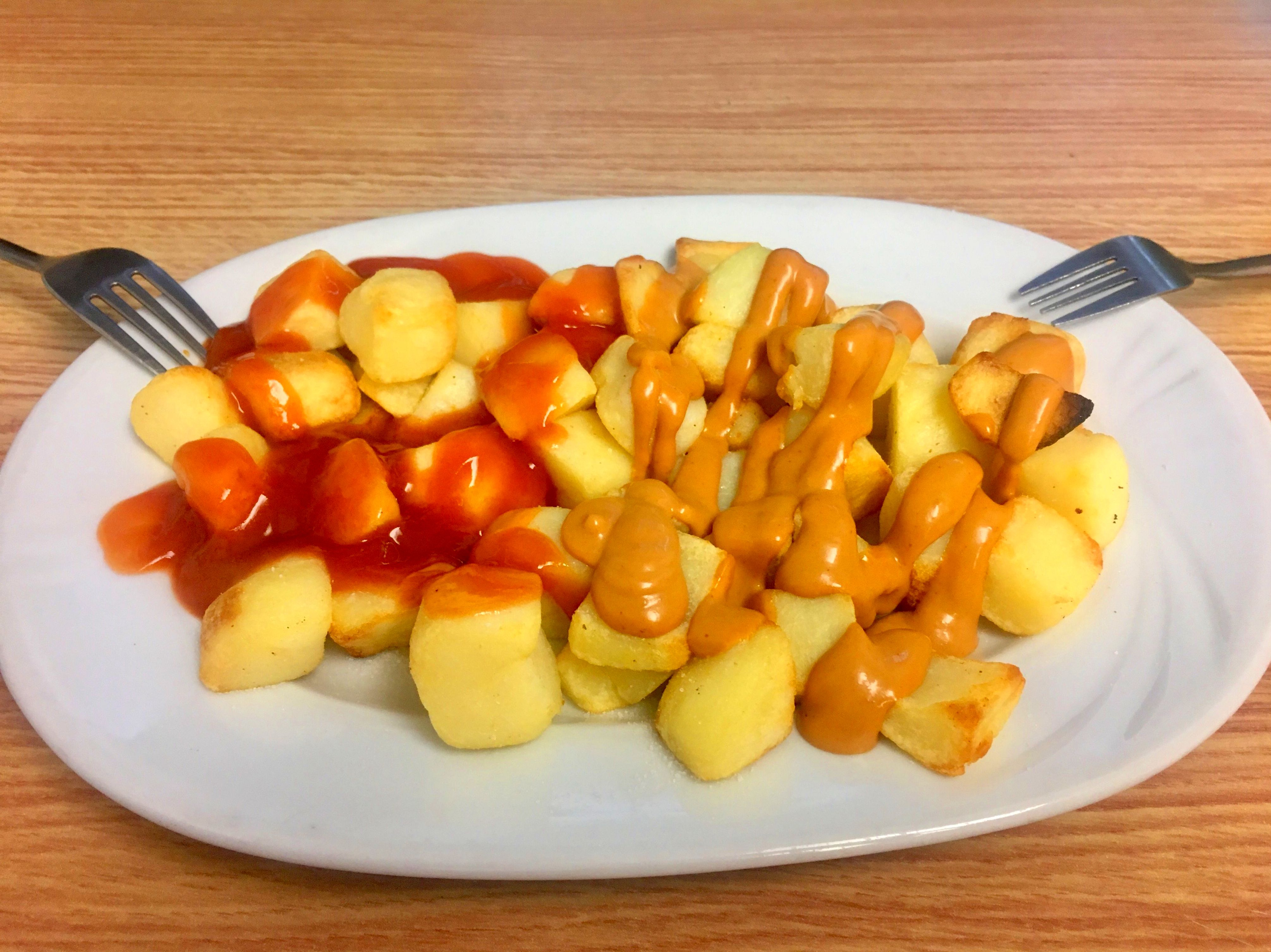 SERVICIO DE CAFETERÍA PARA PADRES: NUESTROS SERVICIOS de AL TROTE ZONA INFANTIL SERVICIO DE CAFETERÍA PARA PADRES: NUESTROS SERVICIOS de AL TROTE ZONA INFANTIL