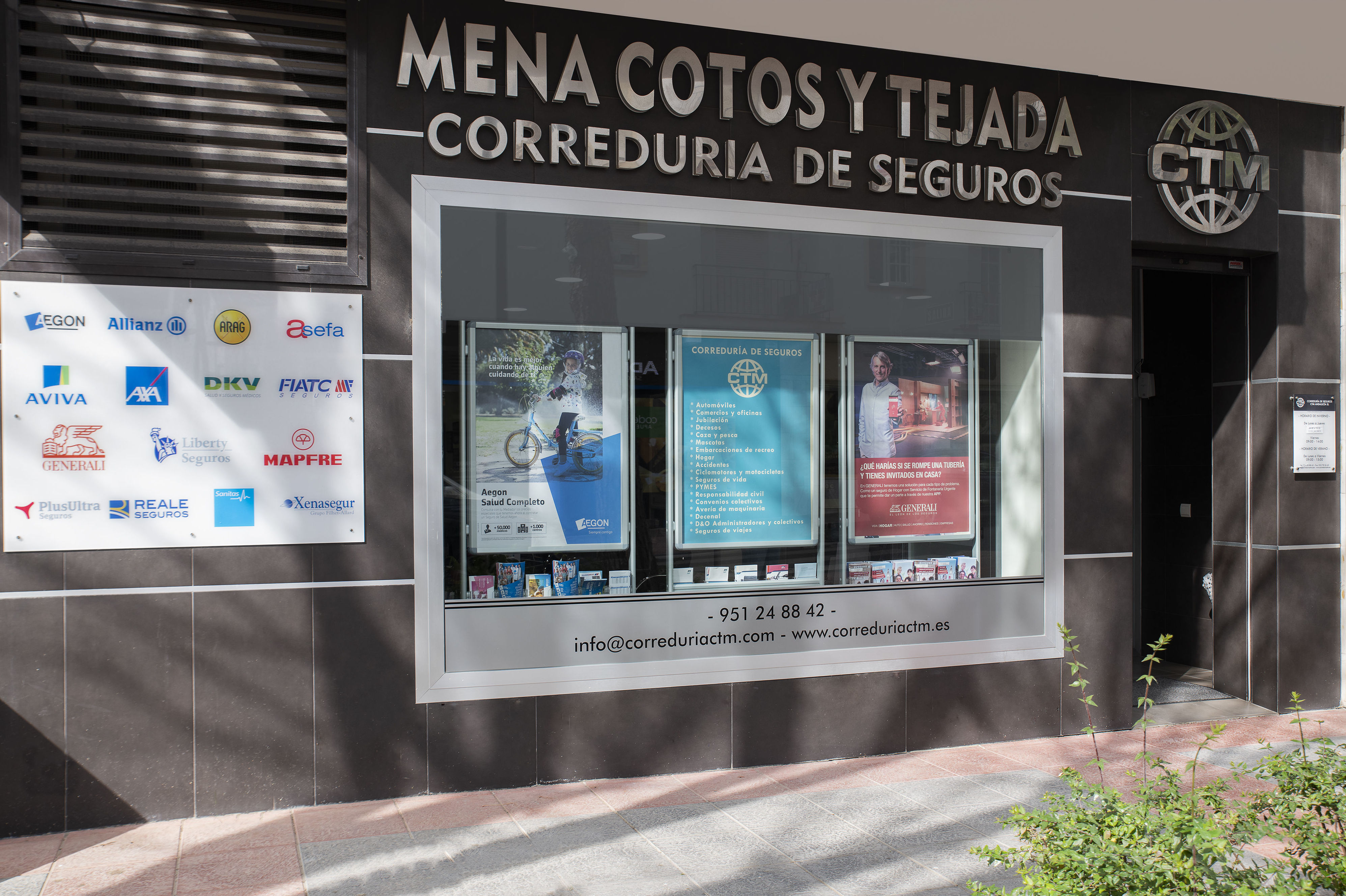 Foto 3 de Corredurías de seguros en San Pedro Alcántara | Mena Cotos y Tejada Correduría de Seguros