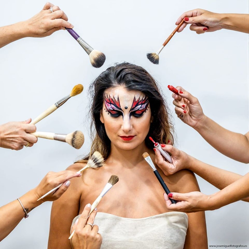 Maquillaje social y de fantasía: Tratamientos de Salvia Belleza y Salud Maquillaje social y de fantasía: Tratamientos de Salvia Belleza y Salud