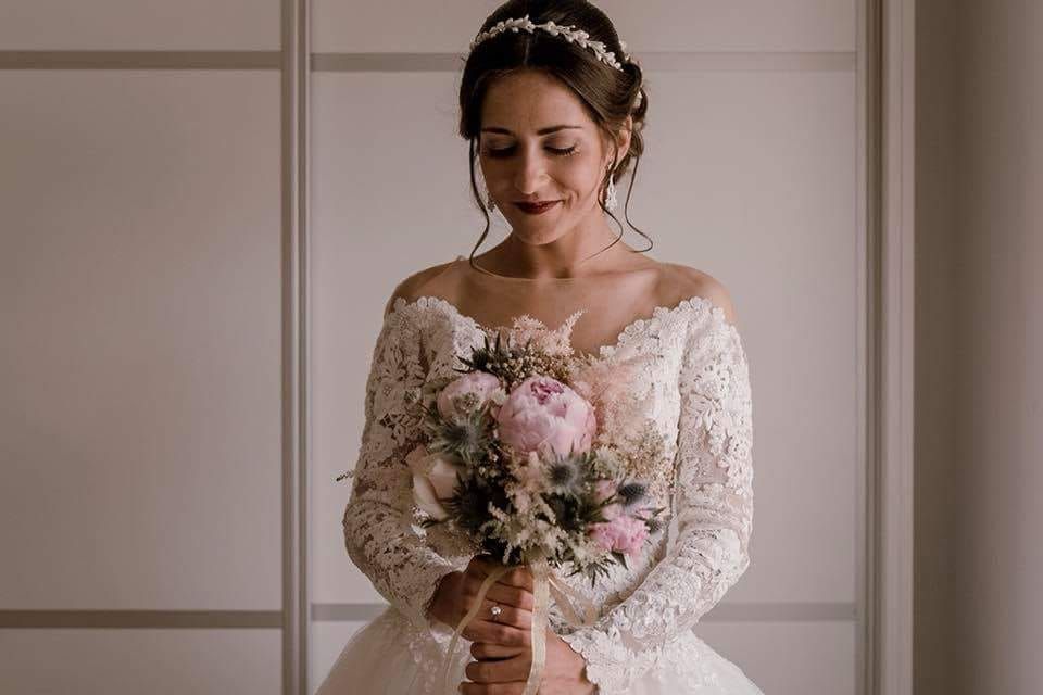 Maquillaje de novias: Tratamientos de Salvia Belleza y Salud Maquillaje de novias: Tratamientos de Salvia Belleza y Salud