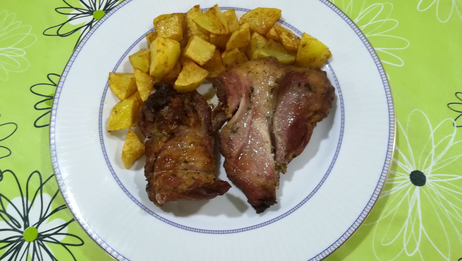 Carnes: Comida para llevar de La Geperudeta Carnes: Comida para llevar de La Geperudeta